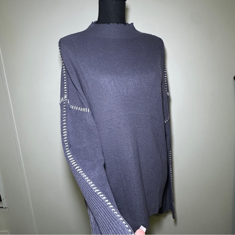 Bloggerlove Blue Sweater with Blanket Stitching on Sleeves NWOT Size Medium